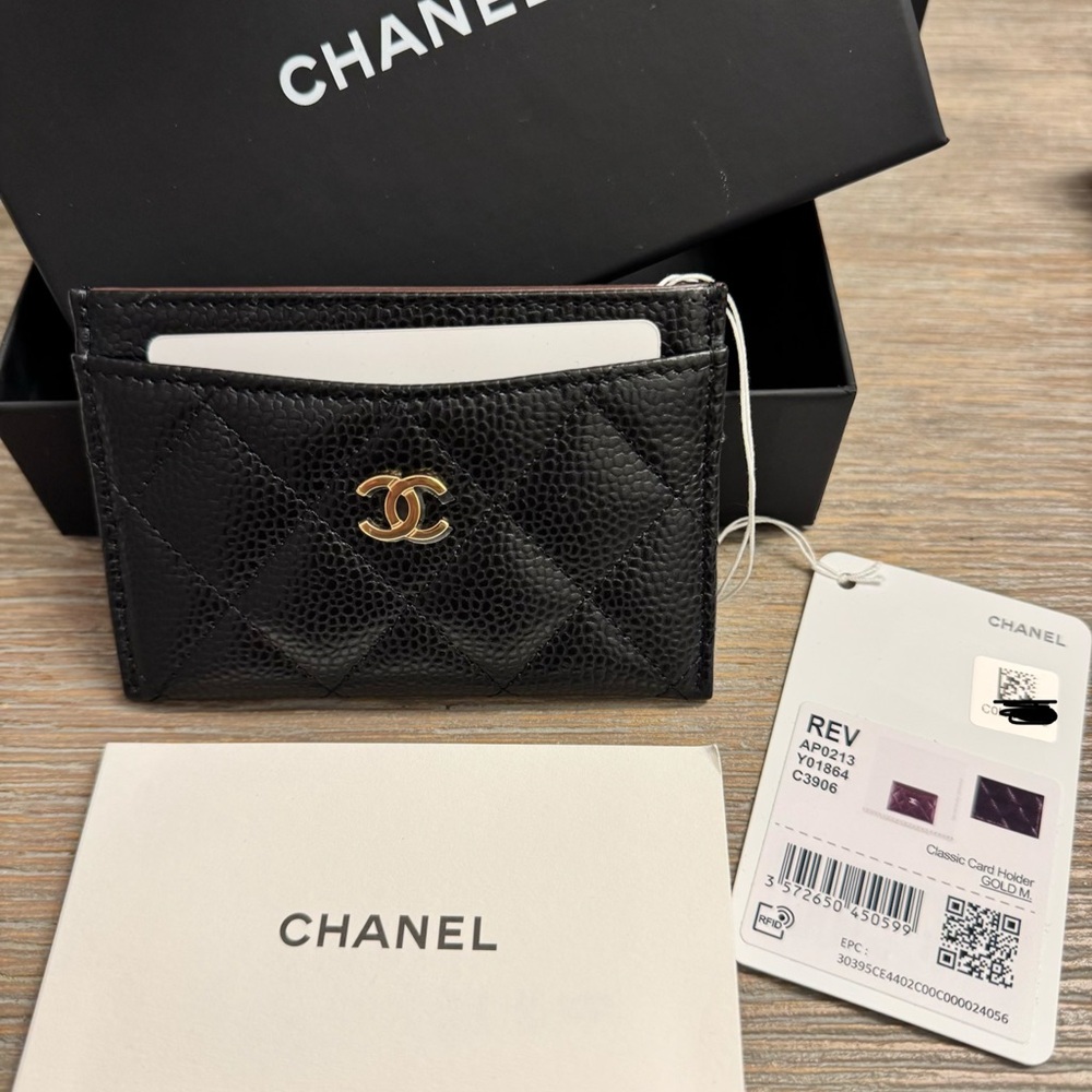 NWT CHANEL Black Caviar Card Holder with Gold hardware